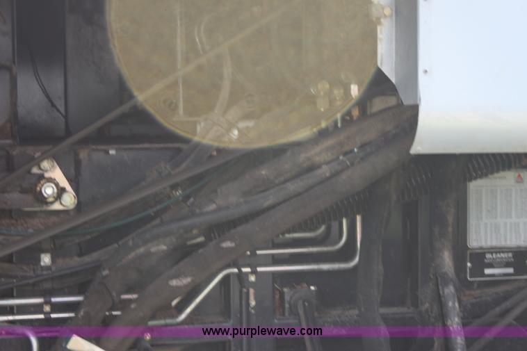 image for item A3733 2003 AGCO Gleaner R75 RWA combine