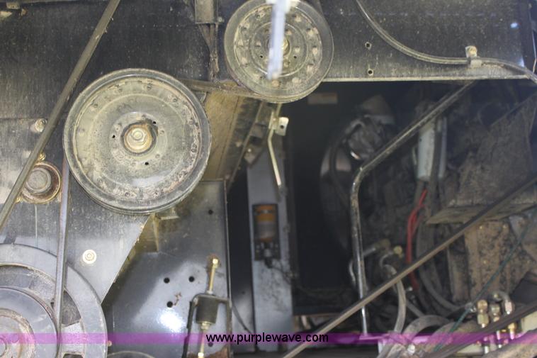 image for item A3733 2003 AGCO Gleaner R75 RWA combine