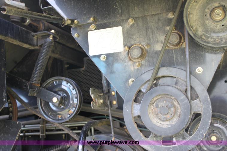 image for item A3733 2003 AGCO Gleaner R75 RWA combine