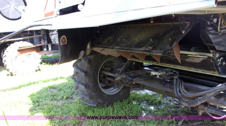 image for item A3733 2003 AGCO Gleaner R75 RWA combine