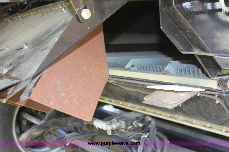 image for item A3733 2003 AGCO Gleaner R75 RWA combine