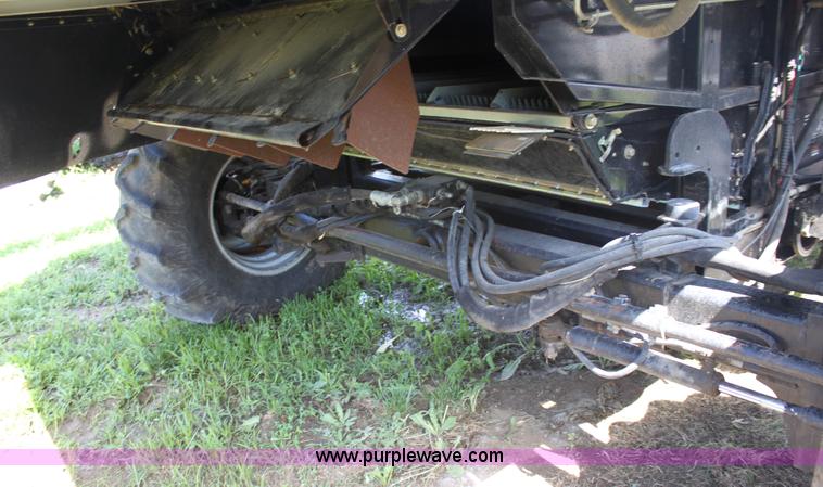 image for item A3733 2003 AGCO Gleaner R75 RWA combine