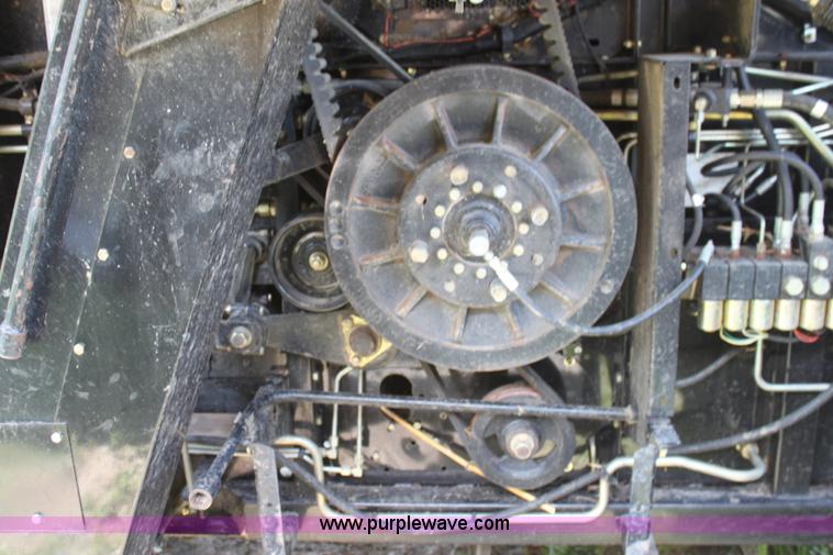 image for item A3733 2003 AGCO Gleaner R75 RWA combine