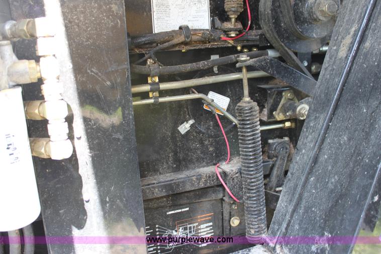 image for item A3733 2003 AGCO Gleaner R75 RWA combine