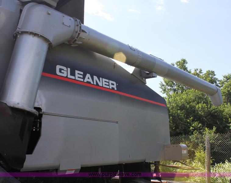 image for item A3733 2003 AGCO Gleaner R75 RWA combine