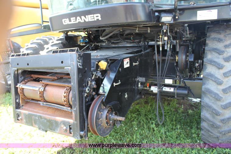 image for item A3733 2003 AGCO Gleaner R75 RWA combine