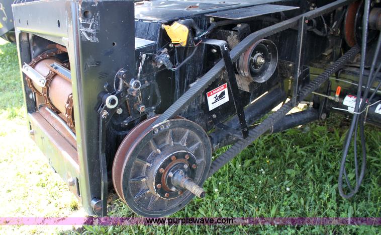 image for item A3733 2003 AGCO Gleaner R75 RWA combine