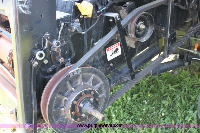 image for item A3733 2003 AGCO Gleaner R75 RWA combine