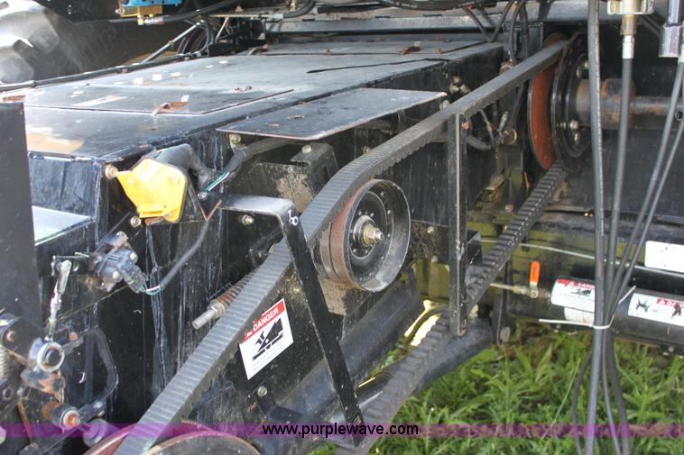 image for item A3733 2003 AGCO Gleaner R75 RWA combine