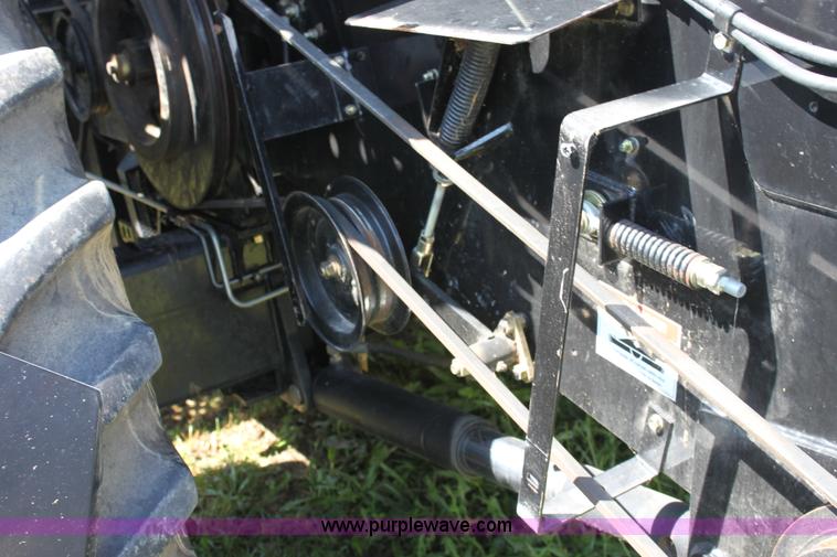 image for item A3733 2003 AGCO Gleaner R75 RWA combine