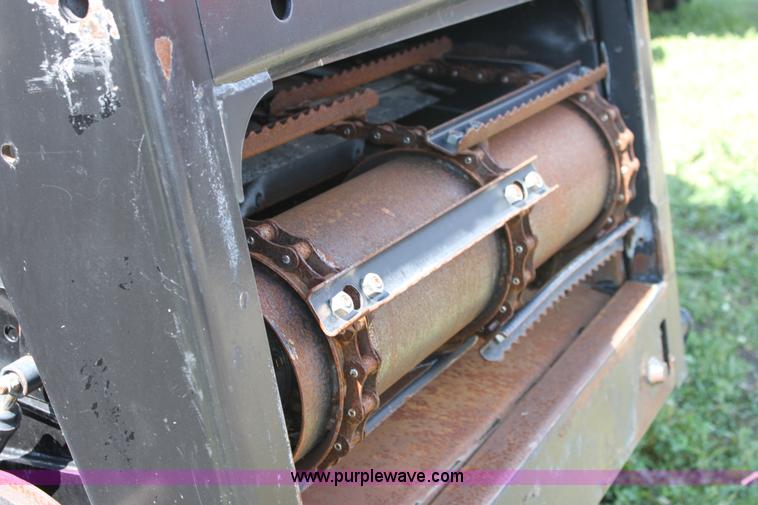 image for item A3733 2003 AGCO Gleaner R75 RWA combine