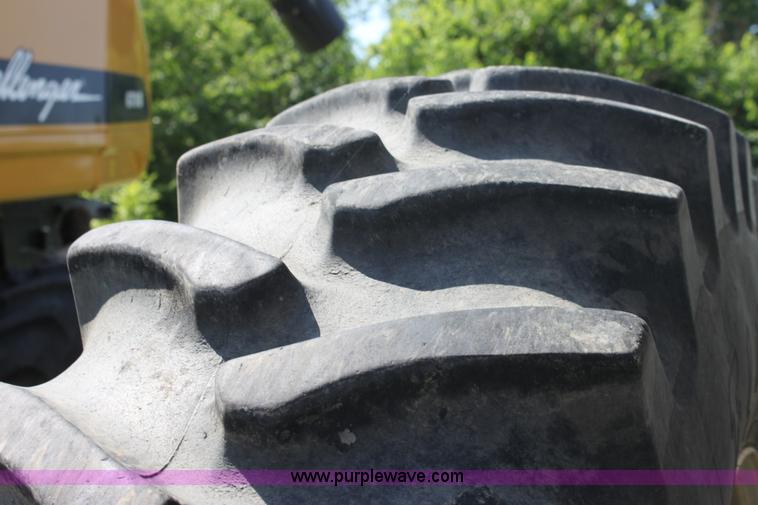 image for item A3733 2003 AGCO Gleaner R75 RWA combine