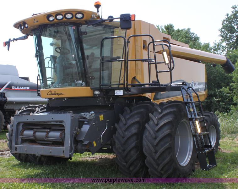 image for item A3735 2009 AGCO Challenger 670B RWA combine