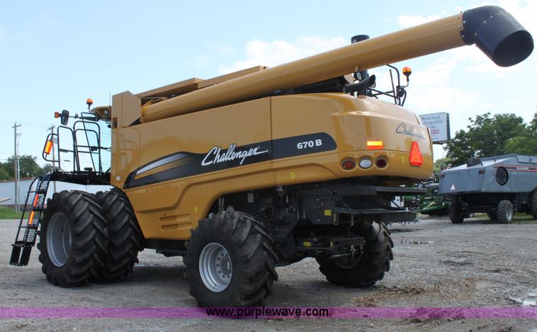 image for item A3735 2009 AGCO Challenger 670B RWA combine