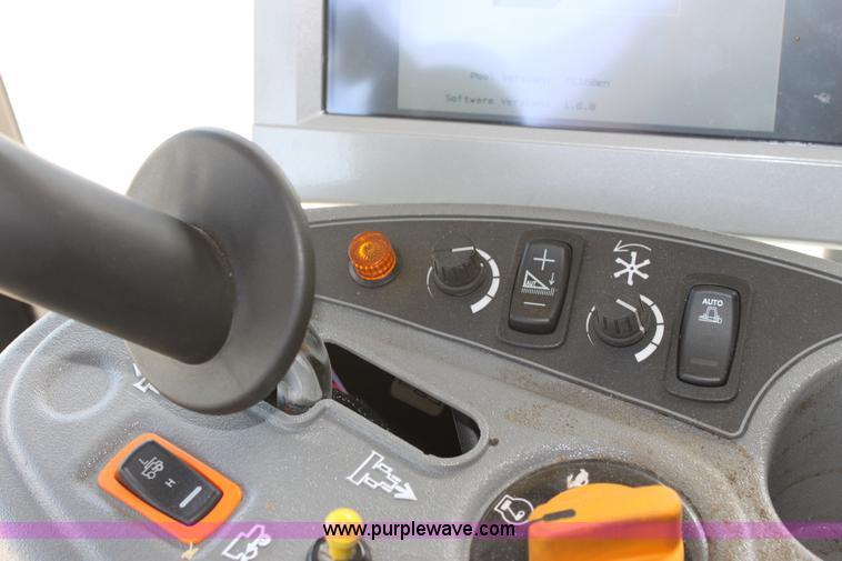 image for item A3735 2009 AGCO Challenger 670B RWA combine