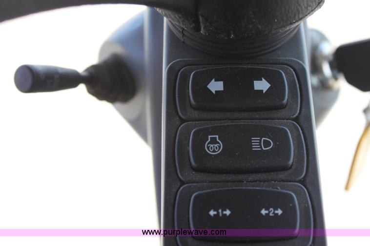 image for item A3735 2009 AGCO Challenger 670B RWA combine