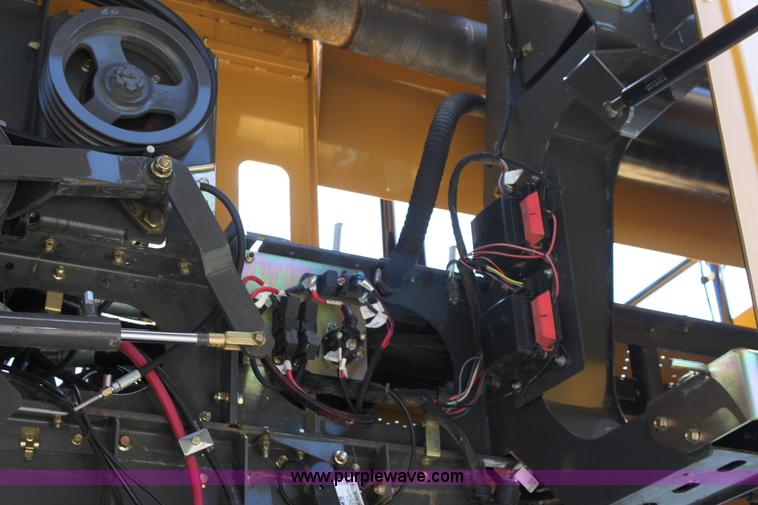 image for item A3735 2009 AGCO Challenger 670B RWA combine