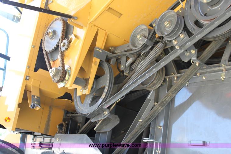 image for item A3735 2009 AGCO Challenger 670B RWA combine