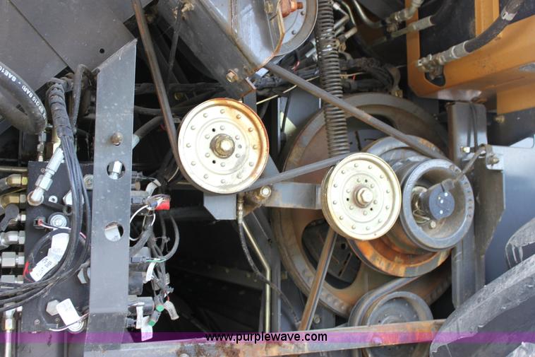 image for item A3735 2009 AGCO Challenger 670B RWA combine