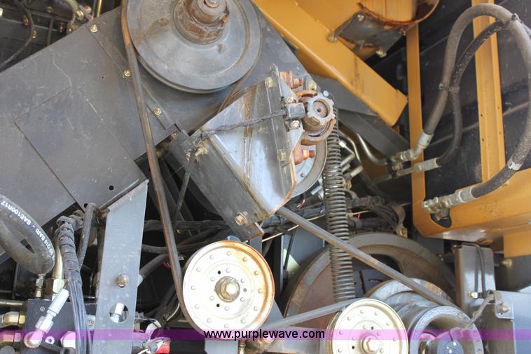 image for item A3735 2009 AGCO Challenger 670B RWA combine