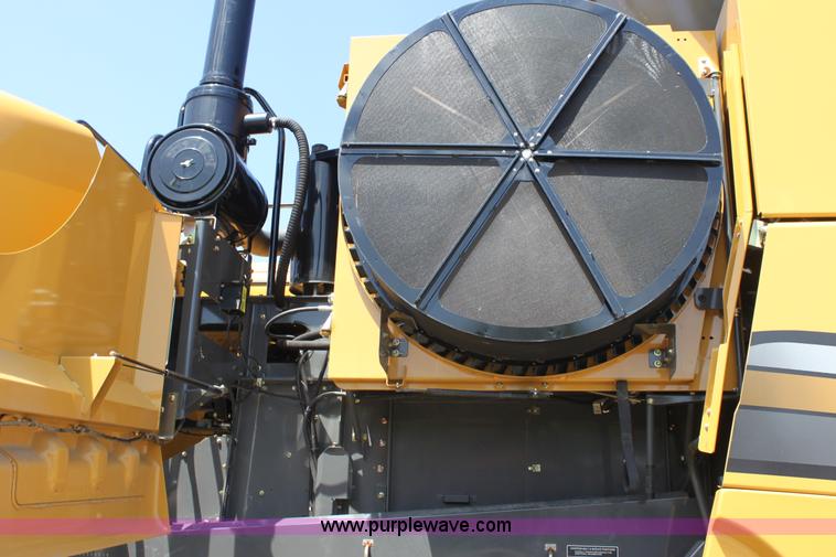 image for item A3735 2009 AGCO Challenger 670B RWA combine