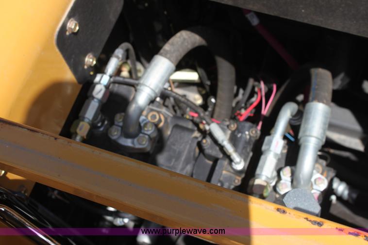 image for item A3735 2009 AGCO Challenger 670B RWA combine