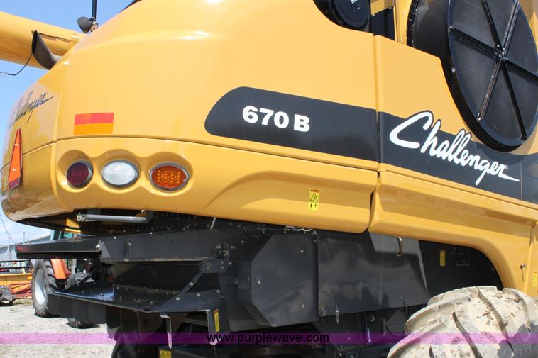 image for item A3735 2009 AGCO Challenger 670B RWA combine