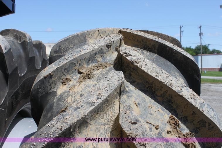 image for item A3735 2009 AGCO Challenger 670B RWA combine