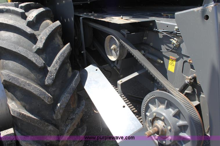 image for item A3735 2009 AGCO Challenger 670B RWA combine