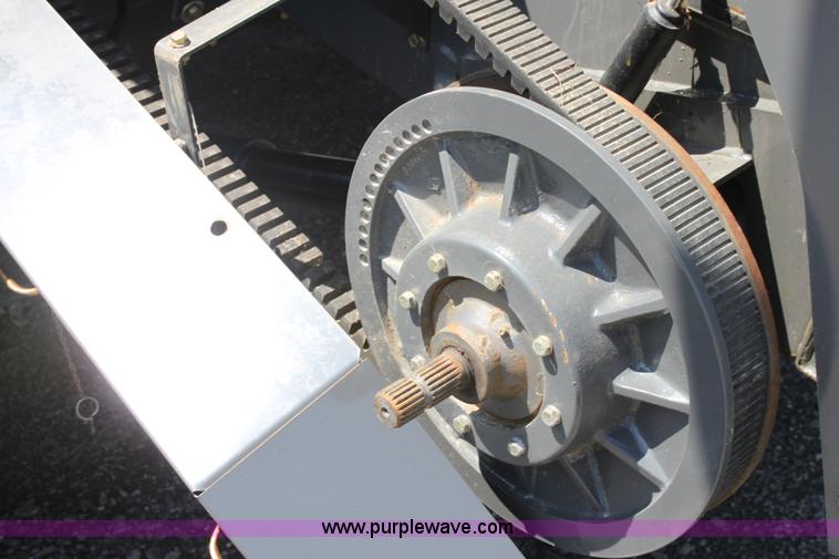 image for item A3735 2009 AGCO Challenger 670B RWA combine