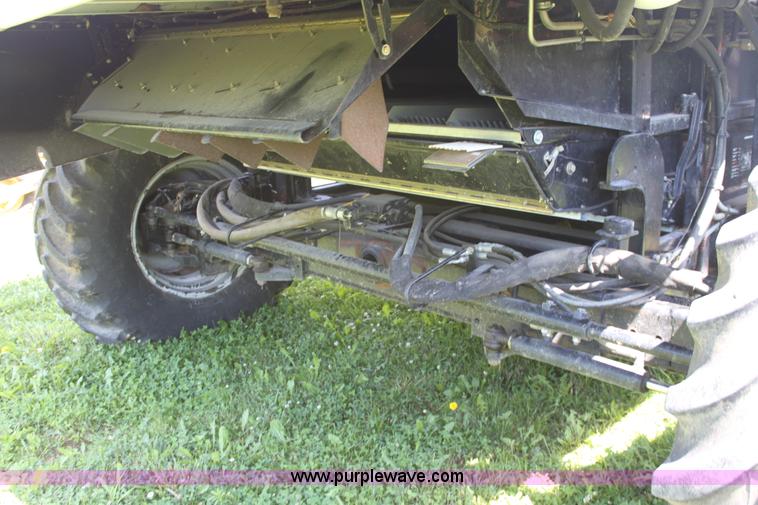 image for item A3737 2003 AGCO Gleaner R75 RWA combine