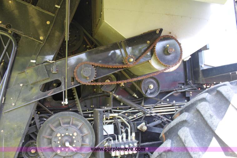 image for item A3737 2003 AGCO Gleaner R75 RWA combine