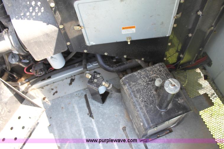 image for item A3737 2003 AGCO Gleaner R75 RWA combine