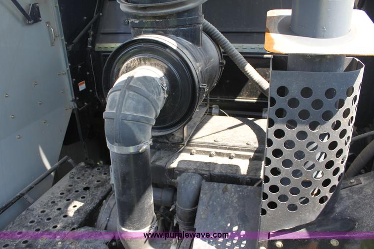 image for item A3737 2003 AGCO Gleaner R75 RWA combine