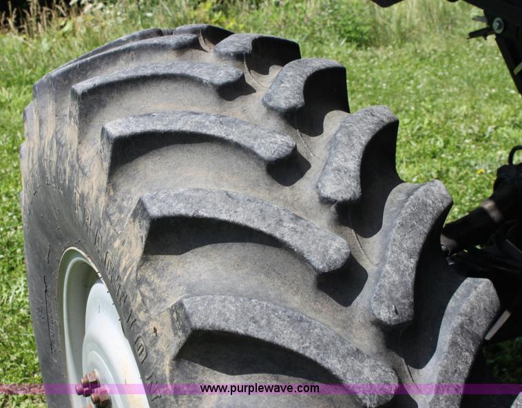 image for item A3737 2003 AGCO Gleaner R75 RWA combine