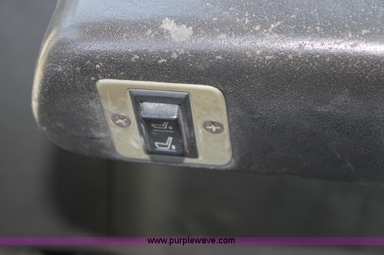 image for item A3738 1995 Caterpillar Challenger CH45 tractor