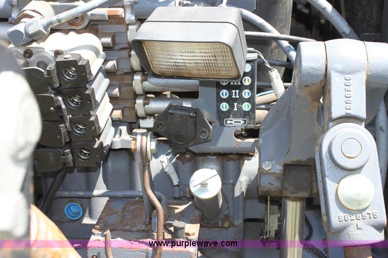 image for item A3738 1995 Caterpillar Challenger CH45 tractor