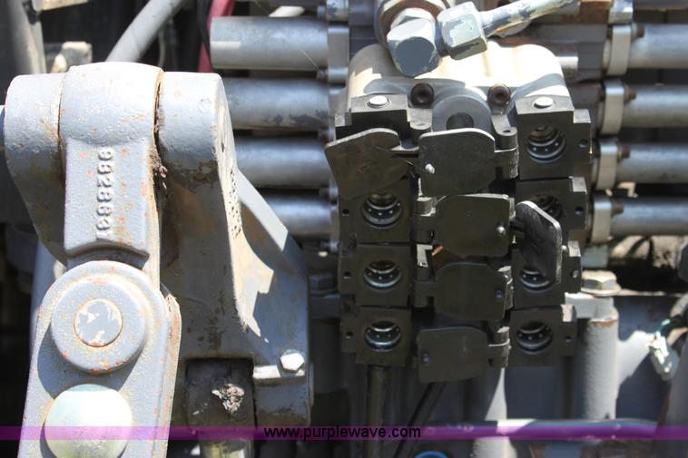 image for item A3738 1995 Caterpillar Challenger CH45 tractor