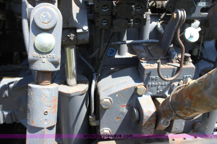 image for item A3738 1995 Caterpillar Challenger CH45 tractor