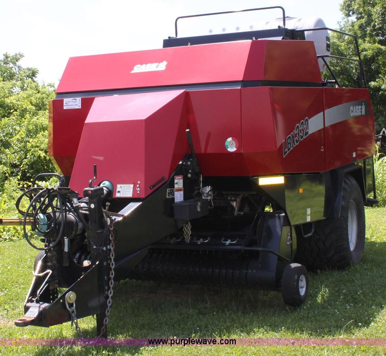 image for item A3740 2006 Case IH LBX332 large square baler