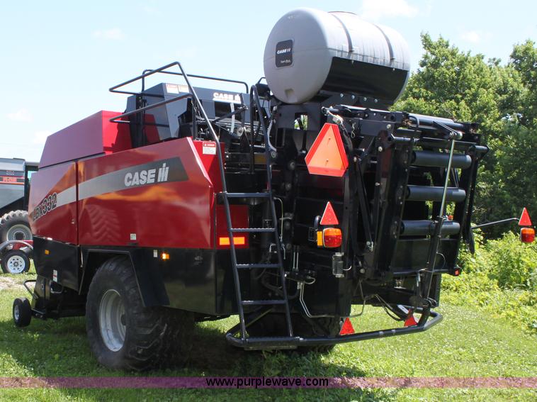 image for item A3740 2006 Case IH LBX332 large square baler