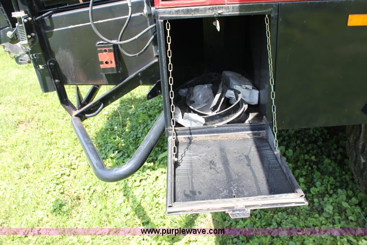 image for item A3740 2006 Case IH LBX332 large square baler