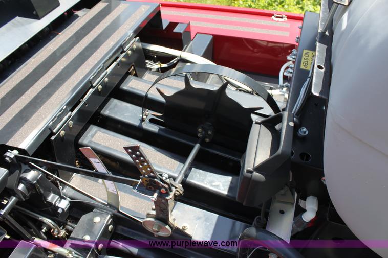 image for item A3740 2006 Case IH LBX332 large square baler