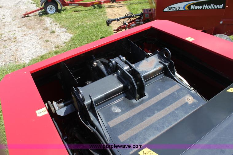 image for item A3740 2006 Case IH LBX332 large square baler