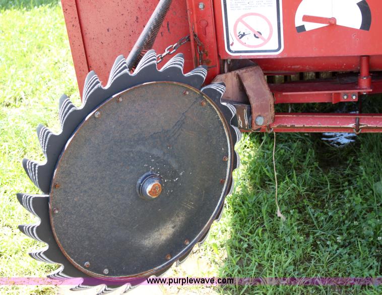 image for item A3741 1992 Case IH 8465 round baler