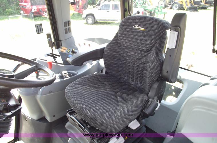 image for item A4163 2009 Challenger MT455B MFWD tractor
