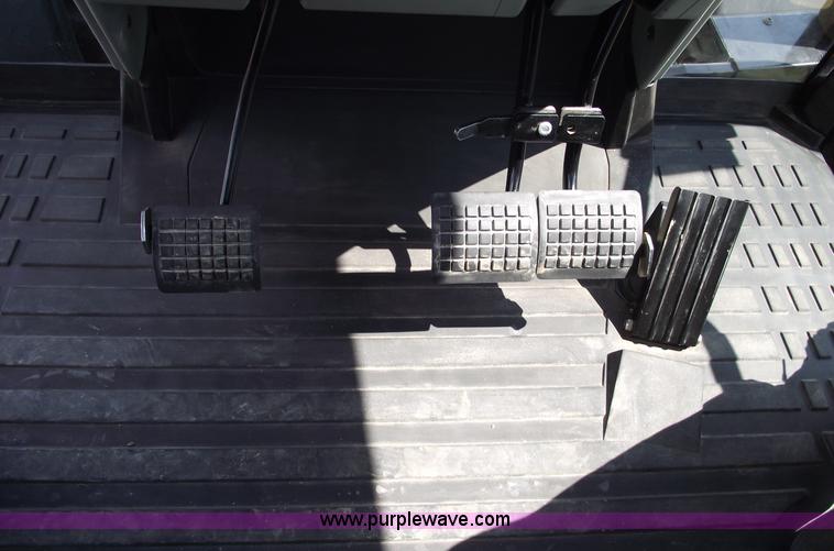 image for item A4163 2009 Challenger MT455B MFWD tractor