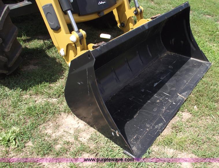 image for item A4164 2010 Challenger MT445B MFWD tractor