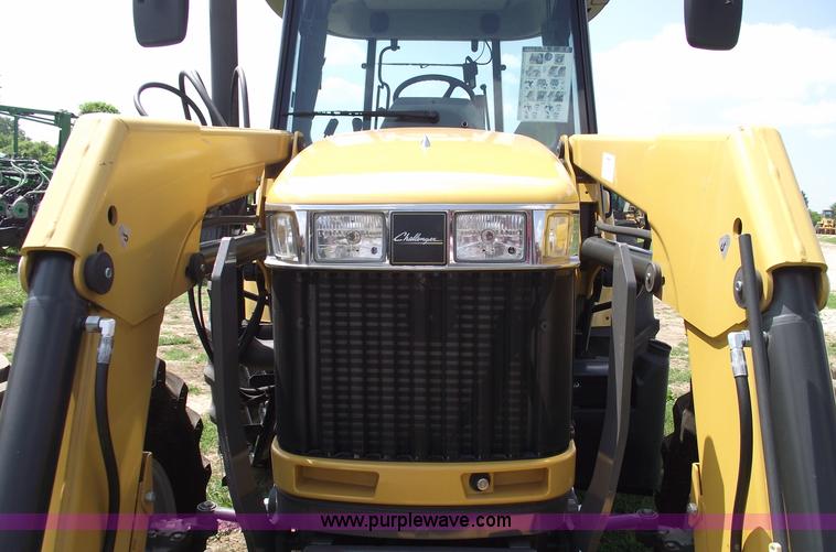 image for item A4164 2010 Challenger MT445B MFWD tractor