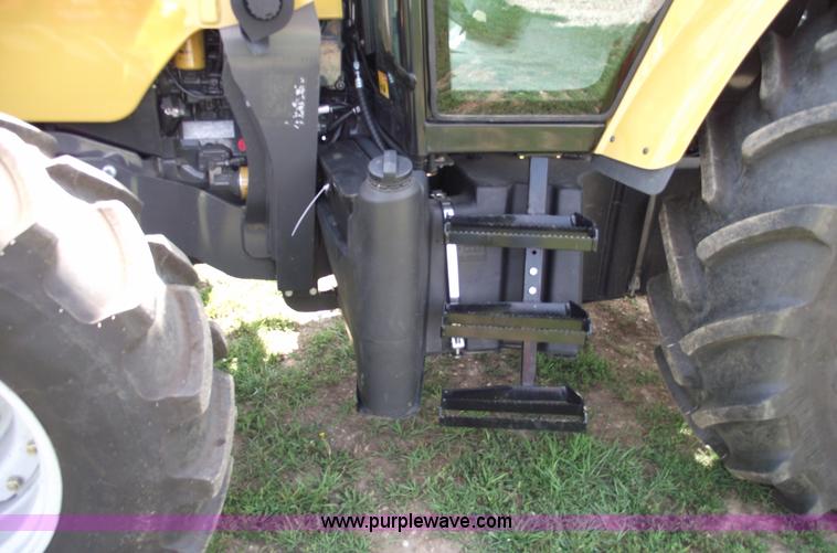 image for item A4164 2010 Challenger MT445B MFWD tractor